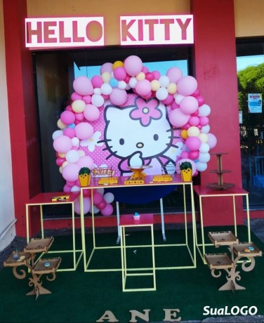 hello-kitty-big-1